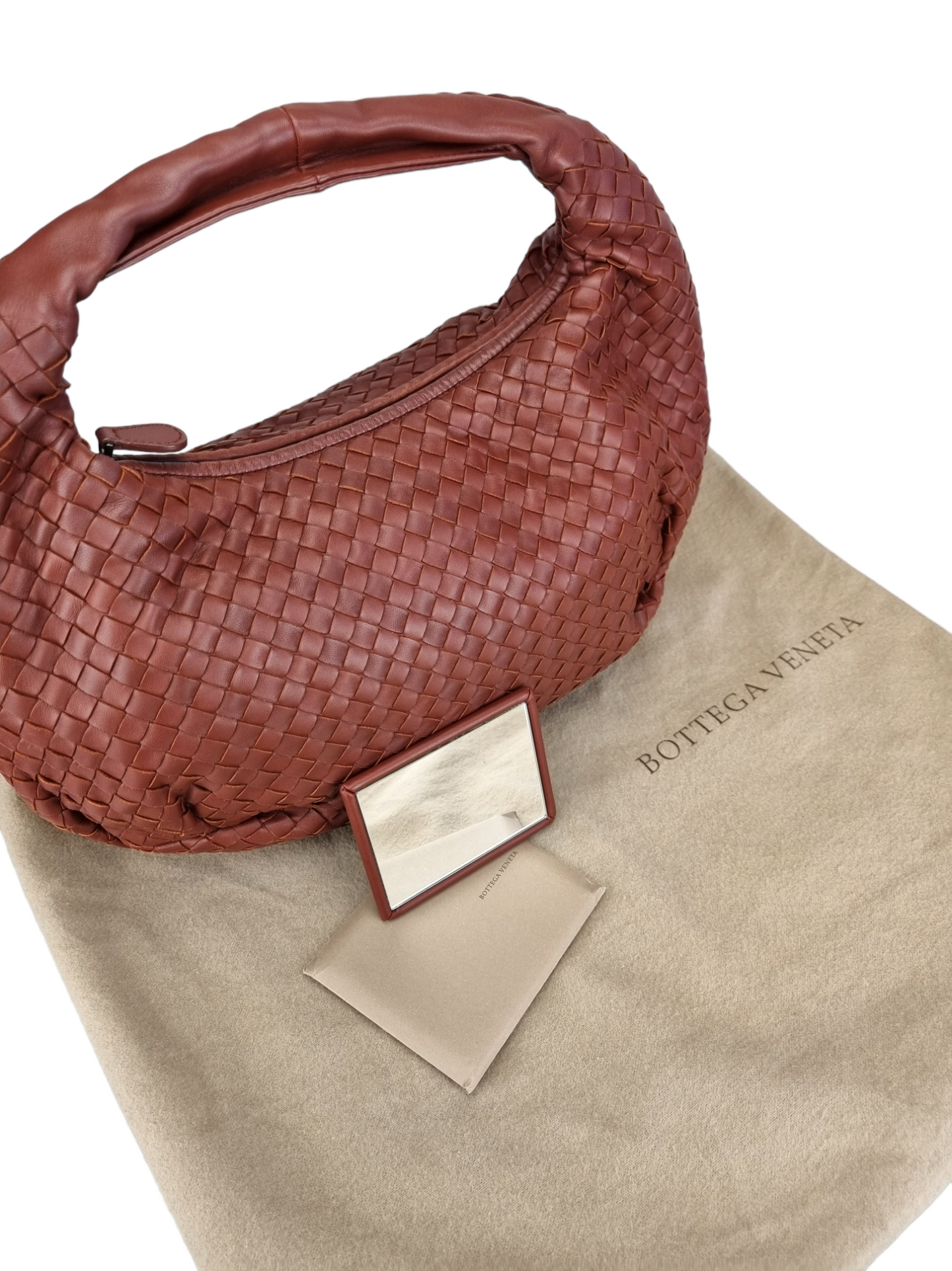 BOTTEGA VENETA Intrecciato Woven Leather Medium Veneta Hobo Bag (Red) –  Moschinm
